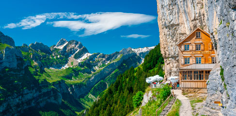 Самый необычный отель в Альпах
