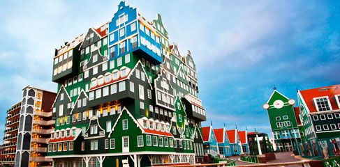 Самый яркий отель Амстердама