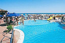 "Адмирал" - отель с бассейном в Болгарии