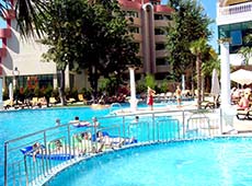 Отель с бассейном в Болгарии "Планета отель и СПА"