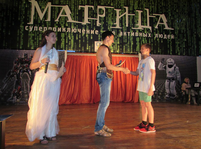 И вот время подведения итогов Олимпиады! Начинается церемония награждения победителей в разных видах спорта!