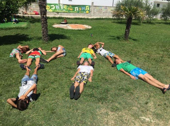 Не забываем про хэштег лагеря #потомучтоэтофэнтезилэнд и #фл2016!