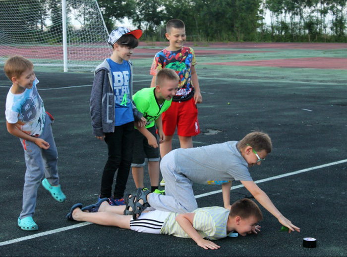 Все шло замечательно, но никто не мог предположить, что в течение насыщенного дня аниматоры растеряют свои вещи!