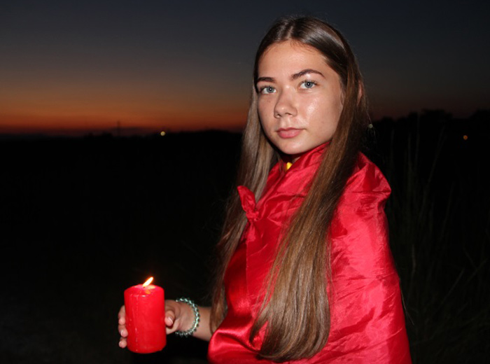 Инквизиторы, не испытывавшие жалости к осужденной…