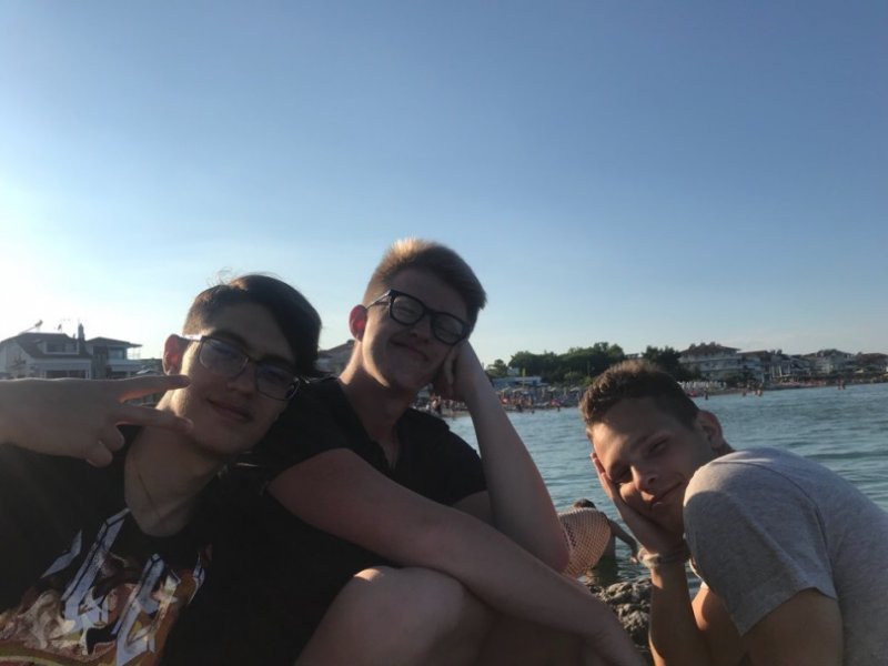 Подобно испанцам, перед Америкой изучившим близлежащие архипелаги, наши герои нуждались в тренировке своих умений и морской сноровки.
