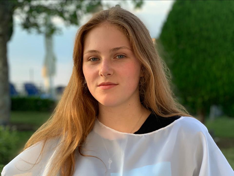 …а прекрасная Елизавета из Коринфа размышляла о том, сколько же еще неразгаданных  тайн хранит эта уникальная страна – Греция. 