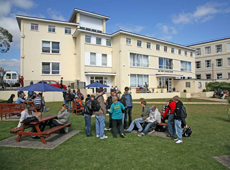 Курсы английского языка для студентов и взрослых в LAL Torbay Language Centre, Торбэй, Великобритания.