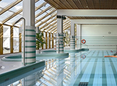 Спа-центр отеля BESTWESTERNSpahotelCasino имеет 17-метровый крытый бассейн 