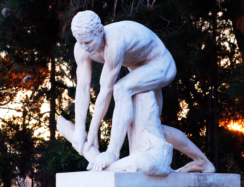 скульптура в Афинах