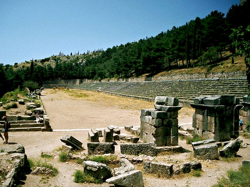древнегреческие памятники в дельфах