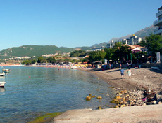 Пляж Рафаиловичи идеально подходит для отпуска в Черногории