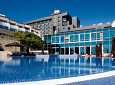 Авала - отель с бассейном в Черногории