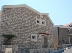 Каменная кладка домов на курорте