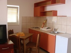 Кухонная зона в номере апарт-отеля "Барон"