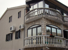  Балконы на вилле «Диана» в Черногории