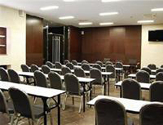 Деловые мероприятия можно проводить в конференц-зале отеля Residence Пржно