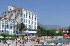  Песчаный пляж Черногории у отеля Palma