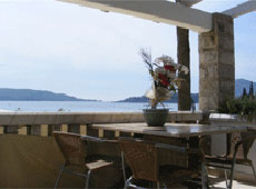 Отдых в отеле Черногории "Обала" на террасе с видом на море