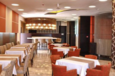  Ресторан в отеле в Черногории Residence предлагает шведский стол