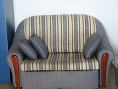 Раскладной диван в апартаменте виллы "Обала"