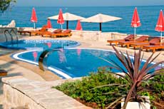  Wind Rose - отель с бассейном в Черногории