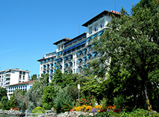 Отель в Болгарии „Экселсиор” в окружении зелени
