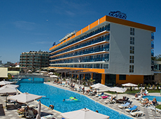 Отель в Болгарии «Гларус» с бассейном