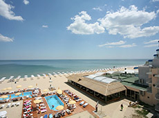 Песчаный пляж в Болгарии у отеля "Мура"