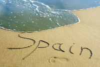 В Испании туристы могут попасть в тюрьму за рисунок на песке